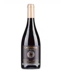 Proef eens deze Caliterra Tributo Malbec Petreo Single vineyard 2015, een droge rode wijn uit Chile bij Wijnhuis-Mana.nl ✓ Service ✓ Kwaliteit ✓ Snelle levering