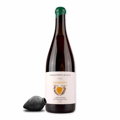 Proef eens deze Qvevri wine cellar Khikhvi, een heerlijke droge, amberwijn met unieke smaak uit Georgië bij Wijnhuis-Mana.nl ✓ Service ✓ Kwaliteit ✓ Snelle levering