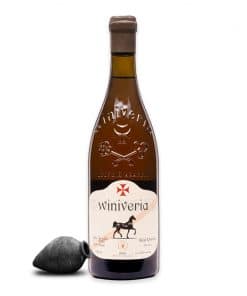 Proef eens deze Winiveria Kisi Qvevri 2017, een zachte en amber, amber wijn met een unieke smaak uit Georgië bij Wijnhuis-Mana.nl ✓ Service ✓ Kwaliteit ✓ Snelle levering