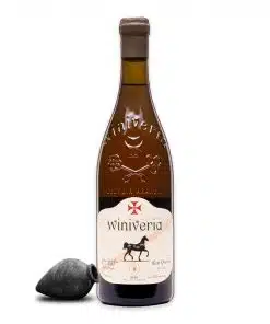 Proef eens deze Winiveria Kisi Qvevri 2017, een zachte en amber, amber wijn met een unieke smaak uit Georgië bij Wijnhuis-Mana.nl ✓ Service ✓ Kwaliteit ✓ Snelle levering