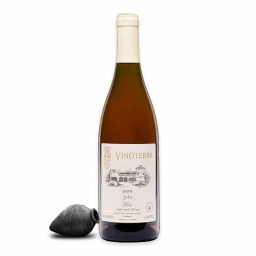 Proef eens deze Vinoterra Kisi, een heerlijke droge, amber wijn met unieke smaak uit Georgië bij Wijnhuis-Mana.nl ✓ Service ✓ Kwaliteit ✓ Snelle levering