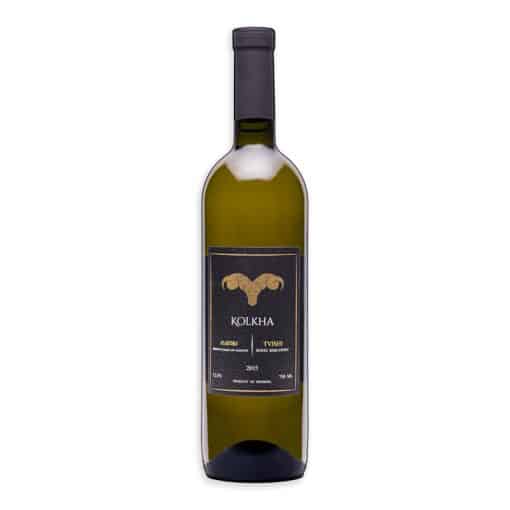 Geniet van een harmonieuze, semi-zoete witte wijn met een lichte, stro-achtige kleur. Ontdek Kolkha Kisi, gemaakt van de Kisi druif uit Kakheti. 🍇