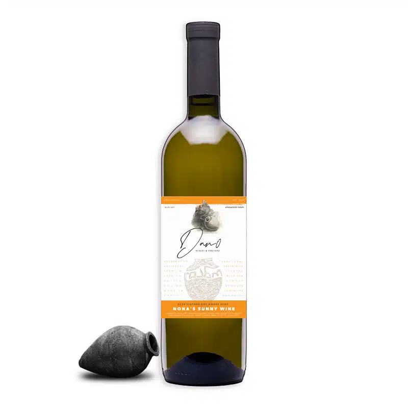 Proef eens deze Dano’s winery Nona's sunny Wine 2020, een amber wijn met een unieke smaak uit Georgië bij Wijnhuis-Mana.nl ✓ Service ✓ Kwaliteit ✓ Snelle levering