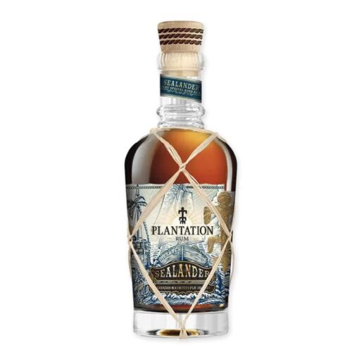 Laat je meevoeren door de diepe smaken en subtiele ziltheid van Plantation Sealander. De premium rum met een maritiem tintje. Geniet ervan!