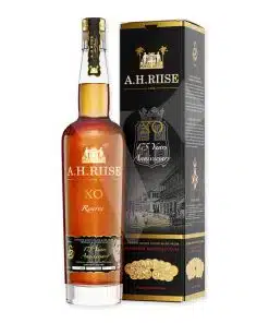 Ontdek A. H. Riise X.O. Reserve 175 Years Anniversary, een exclusieve rum ter viering van 175 jaar vakmanschap. Perfect voor liefhebbers van diepe, rijke smaken.