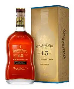 Geniet van de Appleton Estate 15 Year Old Black River Casks, een premium rum met een rijk aroma en complexe smaken van donkere chocolade, koffie en verfijnde houttonen.