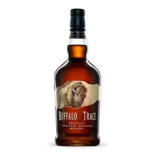 Ontdek Buffalo Trace Bourbon 70cl - Een verfijnde Amerikaanse bourbon met rijke tonen van vanille, karamel en donker fruit. Perfect als dessertbegeleider of in cocktails.