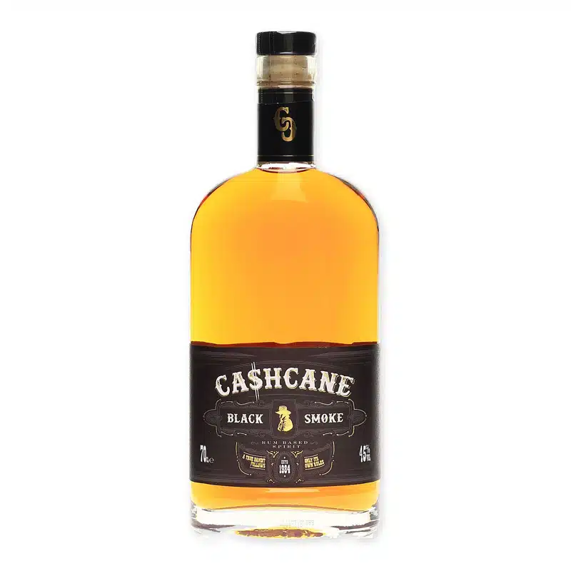 Ervaar de unieke rokerige flair van Cashcane Black Smoke Rum, afkomstig uit het Caribisch gebied met een rijke smaak van toffee en vanille.