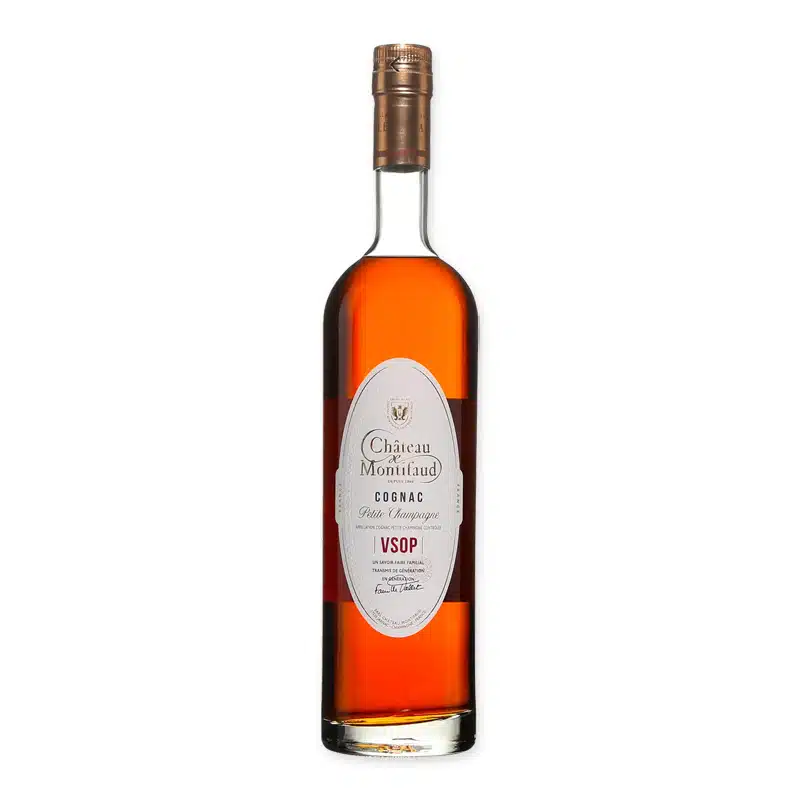 Ontdek Chateau Montifaud VSOP, een voortreffelijke Franse cognac die uitblinkt in balans en diepte, perfect voor de fijnproever.