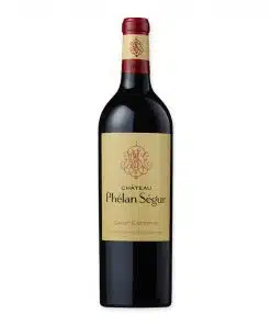Geniet van de Château Phélan Ségur 2020, een uitmuntende Bordeaux-wijn met diepe tonen van zwarte kers en ceder. Perfect voor bijzondere gelegenheden of als luxueus geschenk.