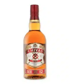 Ervaar Chivas Regal 12 Year Old, de definiërende Schotse whisky die rijp fruit combineert met subtiele vanille. Ontgrendel een wereld van luxe met elke slok. Bestel nu!
