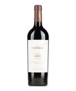 Ontdek Domaine Bousquet Cabernet Sauvignon Reserve, een uitmuntende Argentijnse rode wijn met een diepe smaak van zwarte bessen en een elegante afwerking. Ideaal voor bij rood vlees en gerijpte kazen.