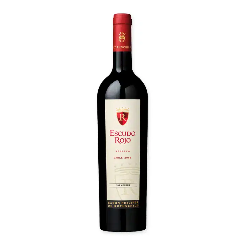 Ontdek Baron Philippe de Rothschild Escudo Rojo Reserva Carmenere 2022, een weelderige Chileense rode wijn met tonen van zwarte bessen en vanille. Ideaal bij rood vlees.
