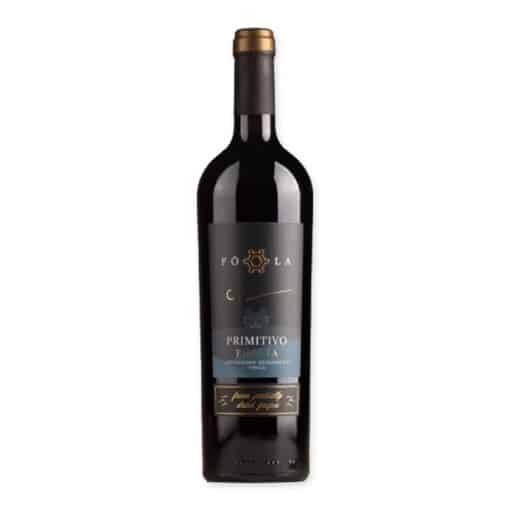 Ontdek Fola Primitivo, een robuuste rode wijn gemaakt van gedeeltelijk gedroogde druiven, vol rijp fruit en kruidige nuances. Perfect voor bij stevige maaltijden.