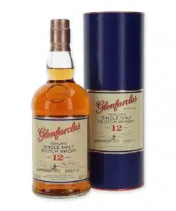 Proef de rijke traditie van Glenfarclas 12 Year, een complexe single malt whisky met een perfecte balans tussen fruitige zoetheid en kruidige diepgang.