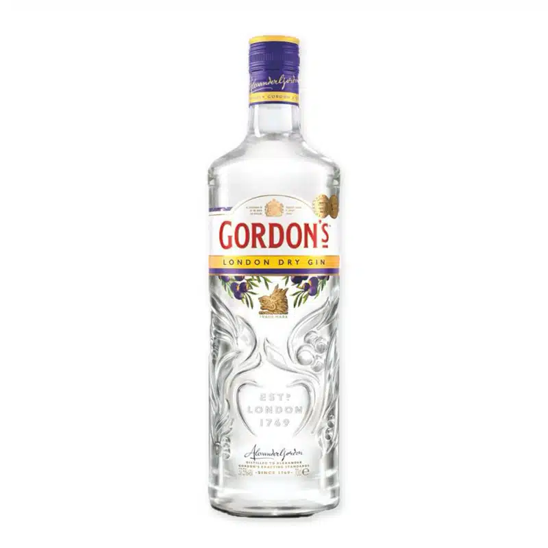 Ontdek Gordon's London Dry Gin, de perfecte keuze voor liefhebbers van klassieke cocktails met zijn frisse jeneverbessen en elegante afdronk.