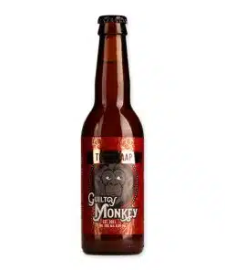 Ervaar de Guilty Monkey Tripel Aap, een bier met een complex aroma van fruit en kruiden, perfect gebalanceerd met zoetheid en een zachte afdronk.
