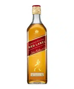Proef de rijkdom van Johnnie Walker Red Label, een Schotse whisky met een diep kruidig smaakprofiel en een rokerige afdronk. Ideaal voor diverse cocktails.