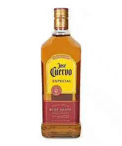 Ontdek Jose Cuervo Especial Gold, een tequila met rijke tonen van vanille en caramel, ideaal voor Margaritas of een verfrissend shot. Kies kwaliteit en traditie.