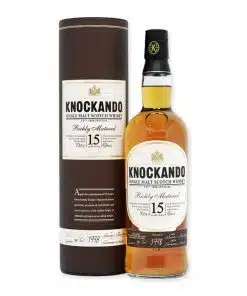Ontdek Knockando 15Y Richly Matured, de Schotse single malt met een rijk palet van karamel en amandel, ideaal voor de echte whiskykenner. Bestel direct!