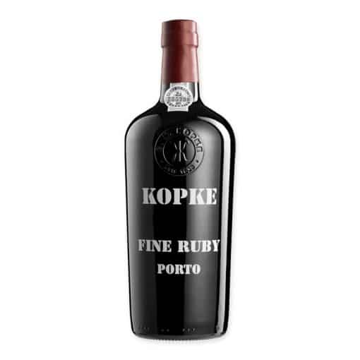 Ontdek Kopke Fine Ruby Porto: een traditionele port uit de Douro, beroemd om zijn robuuste, fruitige aroma’s en fluweelzachte afdronk. Perfect voor speciale gelegenheden.