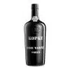 Ontdek de diepte van Kopke Fine Tawny Port, een rijke blend van traditionele druiven, gerijpt in houten vaten voor een unieke smaakervaring.