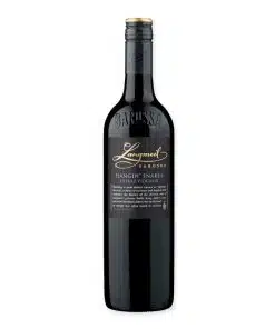 Ervaar de diepte van Langmeil Steadfast Shiraz Cabernet, een perfecte blend van Shiraz en Cabernet Sauvignon uit Australië met rijpe fruittonen en een elegante afwerking.