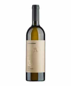 Ervaar de elegantie van de Librandi Efeso Val di Neto, een premium witte wijn uit Calabrië gemaakt van de zeldzame Mantonico druiven, perfect voor elke fijnproever.