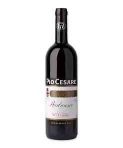 Beleef de finesse van Pio Cesare Barbaresco DOCG 2019. Deze luxe rode wijn, rijk aan smaken en gemaakt van de beste Nebbiolo druiven, is nu beschikbaar. Perfect voor speciale gelegenheden.