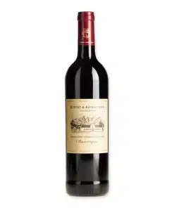 Ontdek Rupert & Rothschild Red Classique, een zorgvuldig samengestelde rode wijn uit Zuid-Afrika, perfect voor liefhebbers van rijke, gestructureerde wijnen.