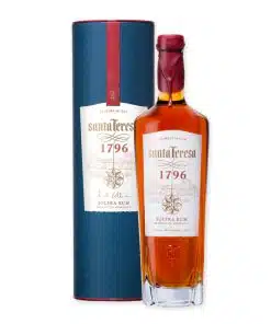 Ervaar de luxe van Santa Teresa Solera 1796, een ambachtelijk geproduceerde Venezolaanse rum, perfect voor digestief of verfijnde cocktails.