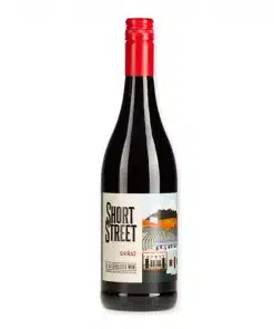 Ontdek Short Street Shiraz, een alcoholvrije wijn met de volle smaak van rijpe bessen en kruiden. Ideaal voor elke gelegenheid zonder compromis op kwaliteit.