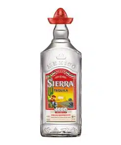 Geniet van Sierra Silver Blanco Tequila, gedistilleerd van 100% blauwe agave en direct gebotteld na distillatie voor een schone, frisse ervaring. Ideaal voor diverse cocktails.