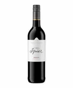 Ontdek de smaakrijkdom van Spier Signature Merlot, perfect voor liefhebbers van krachtige rode wijnen. Gemaakt met expertise en passie in Stellenbosch.