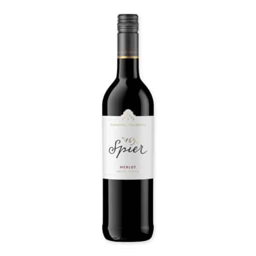 Ontdek de smaakrijkdom van Spier Signature Merlot, perfect voor liefhebbers van krachtige rode wijnen. Gemaakt met expertise en passie in Stellenbosch.