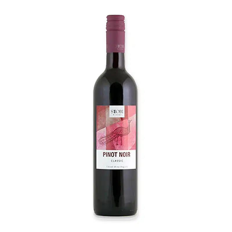 Ontdek Stobi Pinot Noir, een prachtige rode wijn uit Macedonië, met een soepele smaak en aantrekkelijke tonen van rood fruit en vanille.