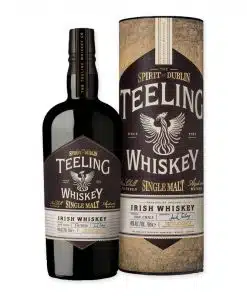Proef de ongeëvenaarde smaak van Teeling Single Malt Irish Whiskey, perfect gerijpt in een selectie van wijnvaten voor een diepgelaagde smaakervaring. Bestel nu voor een authentieke Ierse whiskey-ervaring.