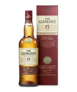 Ontdek The Glenlivet 15 Year French Oak, een prachtige Schotse single malt whisky met een rijke smaak van vanille en specerijen, gerijpt in Franse eiken vaten.