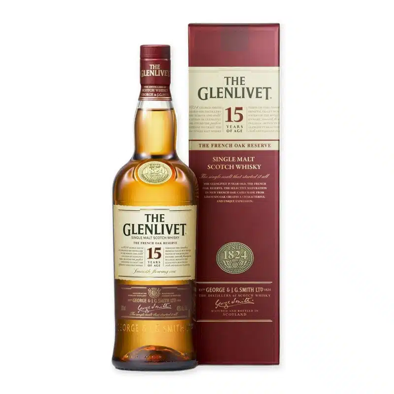 Ontdek The Glenlivet 15 Year French Oak, een prachtige Schotse single malt whisky met een rijke smaak van vanille en specerijen, gerijpt in Franse eiken vaten.
