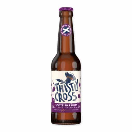 Ontdek Thistly Cross Scottish Fruits Cider, de perfecte keuze voor liefhebbers van rijke, fruitige ciders. Geniet van een blend van Schotse appels en vers zomerfruit. Geschikt voor elke gelegenheid.