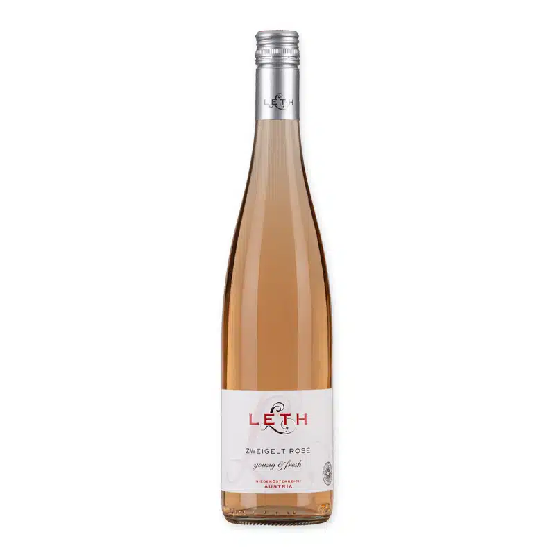 Ontdek de frisheid van Weingut Leth Zweigelt Rosé (bio). Een lichte, fruitige rosé perfect voor elke gelegenheid. Geniet van de perfecte blend van rode bessen en subtiele kruiden.