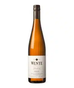 Wente Riverbank Riesling is een frisse Californische wijn uit Arroyo Seco. Steenfruit, citrus en elegante zuren. Levendig, aromatisch en perfect gastronomisch inzetbaar.