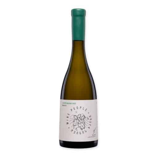 Ontdek Wine People White Blend Bolnisi 2021, de perfecte Georgische witte wijn voor liefhebbers van elegantie en frisheid. Ideal voor speciale gelegenheden of als cadeau.