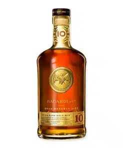 Bacardi Gran Reserva Diez is een 10 jaar gerijpte rum met tonen van toffee, banaan en eiken. Perfect puur of in een Rum Old Fashioned.