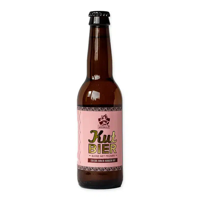 Kut Bier Blond Met Pruimen is een fruitig blond bier (6,3%) met pruimen en Pink Boots-hop. Gebrouwen door Boegbeeld met lef en impact.