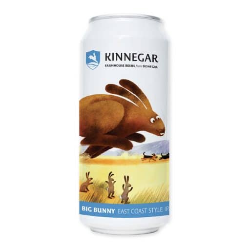 Ontdek Kinnegar Big Bunny East Coast IPA, een 440ml Iers speciaalbier met een rijke, fruitige smaak en een zachte afdronk. Perfect voor liefhebbers van ambachtelijke bieren.