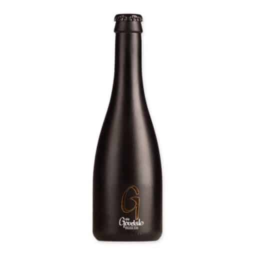 Geniet van La Goudale Grand Cru, een hoogwaardig Frans speciaalbier met noten van karamel en toffee. Perfect te combineren met rood vlees of donkere chocolade.
