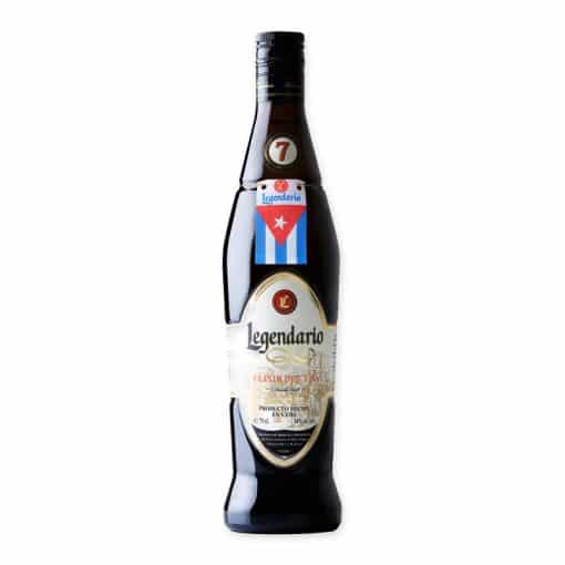 Legendario Elixir de Cuba is een zachte Cubaanse rumlikeur met gerijpte rum, rozijnen en houttonen. Rijk van smaak en fluweelzacht.