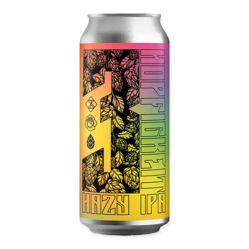 Schwarze Rose 3HOPFIGKEIT is een sappige hazy IPA met mango, passievrucht en citrus. Drooggehopt en heerlijk romig van mondgevoel.