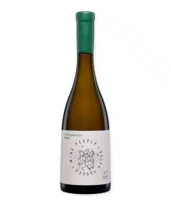 Wine People Amber Blend Kakheti is een qvevriwijn van Kisi, Khikhvi en Rkatsiteli. Gemaakt in Eagle Gorge door Dachi Tavadze.